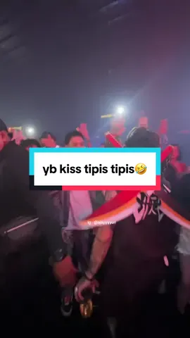 Cieee cieee kiw kiw kiss kiss tipis tipis ....  #rezaarap #ybrap #bravy #screamordance #halloween 