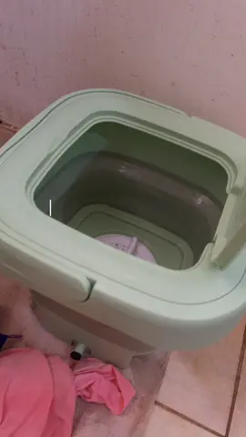 Using a foldable washing machine tutorial. 