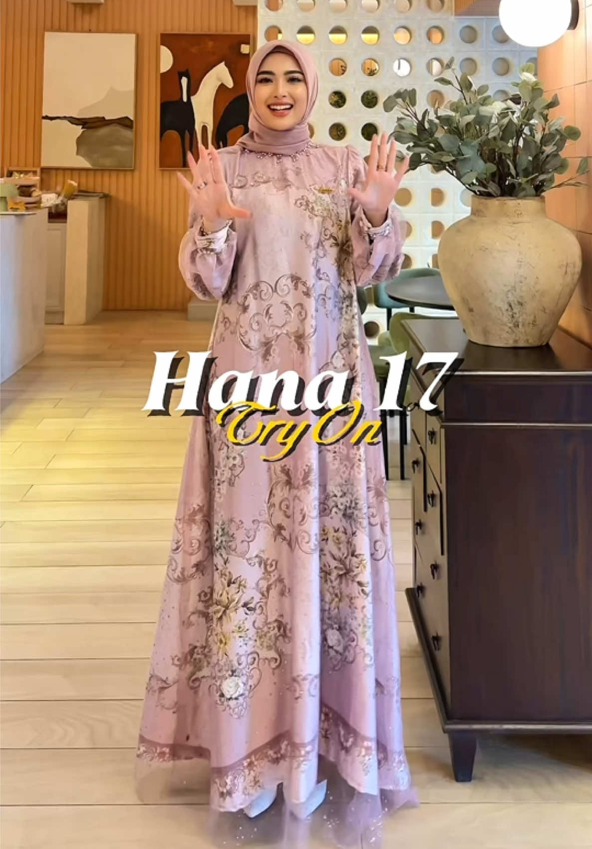 Bintang 5 tapi jelas bikin ancaman buat dompetku😭 Sayang banget ga si gamis secantik ini ngga di checkout🤗 #gamis #gamislebaran #gamissilk #gamiscantik #gamismurah 