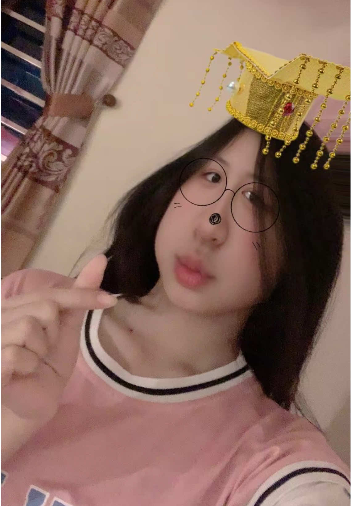 Hold hands 🙈… @Nguyễn Như Thành #xh #trending #holdhands #xhhhhhhhhhhhhhhhhhhhhhhh #Love 