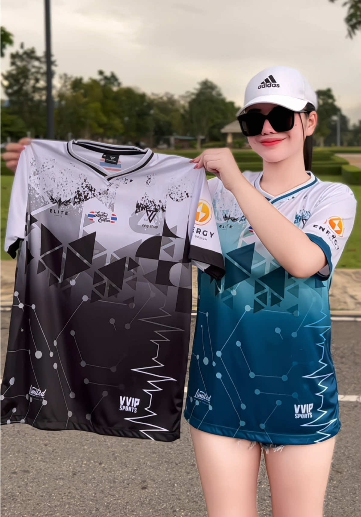 #เสื้อกีฬาพิมพ์ลาย #เสื้อกีฬาคอวี #เสื้อกีฬาแขนสั้น #เสื้อกีฬาสวยๆ #เสื้อใส่ออกกําลังกาย 