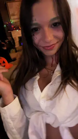 Don’t mind this little spam#fyp#xybzca#halloweenmakeup#joker