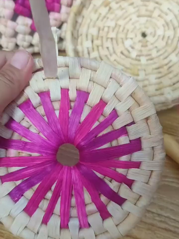 Effort may not be noticed, but laziness will definitely be seen. #CornHuskHandicraft #IntangibleCulturalHeritage #Craftsperson#foryou #virlshort @creator search insights 