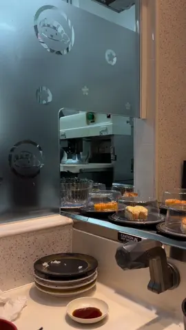 Was trying new zoom and… errrr, l think thats not acceptable… #sushiexp #iphone17promax 