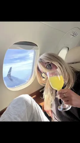 #2024 #sttropez #GymTok #privatejet #alixearle 