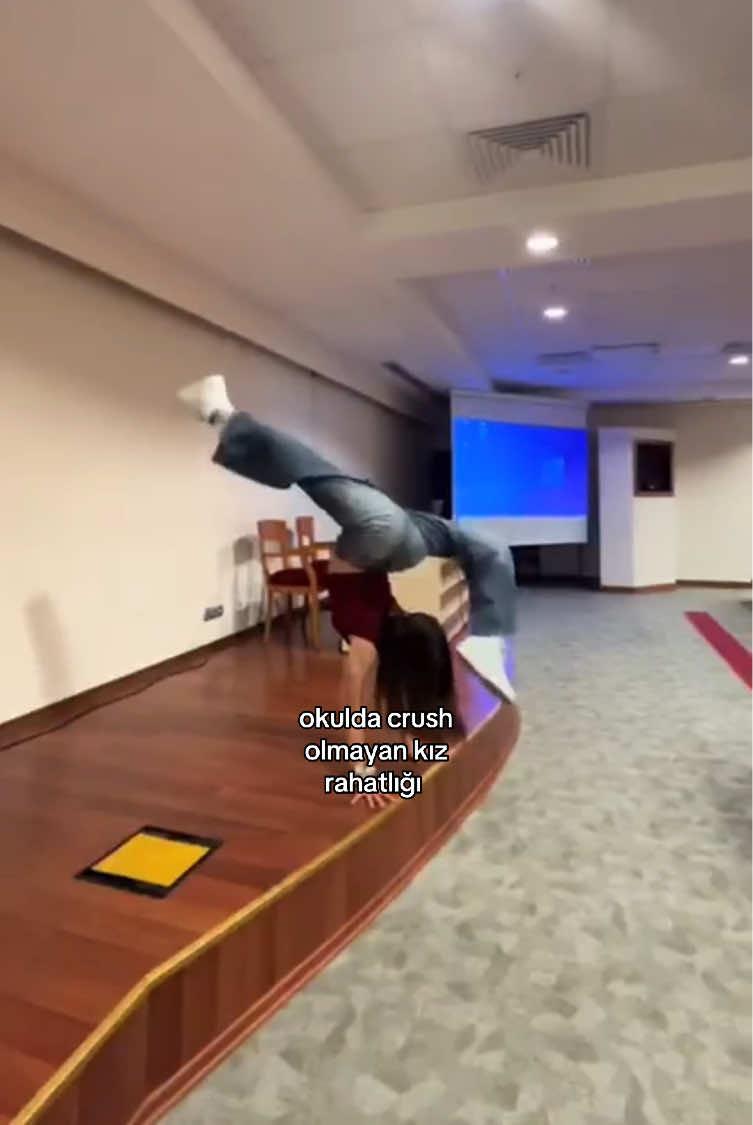 bizim okul bitti ama olsun😝 #tutorial #gymnastics #okul #fyp 