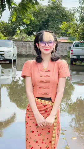 ရှမ်းဝတ်စုံလေးနက်🤎@Nan Thazin Mk Shop @Nan Thazin Mk Shop #ရောက်ချင်တဲ့နေရာရောက်👌 #CapCut 