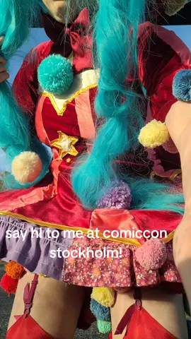 #hatsunemikucosplay #wonderlandxshowtimeprojectsekai #miku #comiccon 