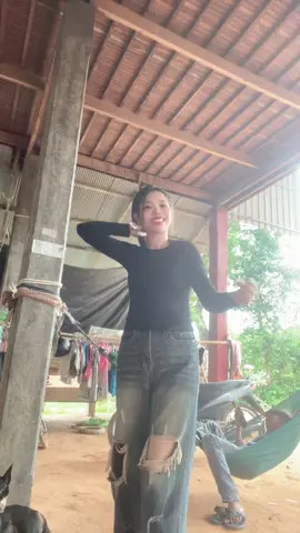 ជ្រូក🐷🐷