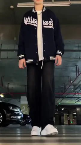 หล่อขึ้นใครจะไม่ชอบ🥰❤️#airforce1 #แต่งตัวผู้ชาย #กางเกงยีน #แต่งตัวเกาหลี #กางเกงยีนส์ทรงกระบอก #แมทเสื้อผ้า 