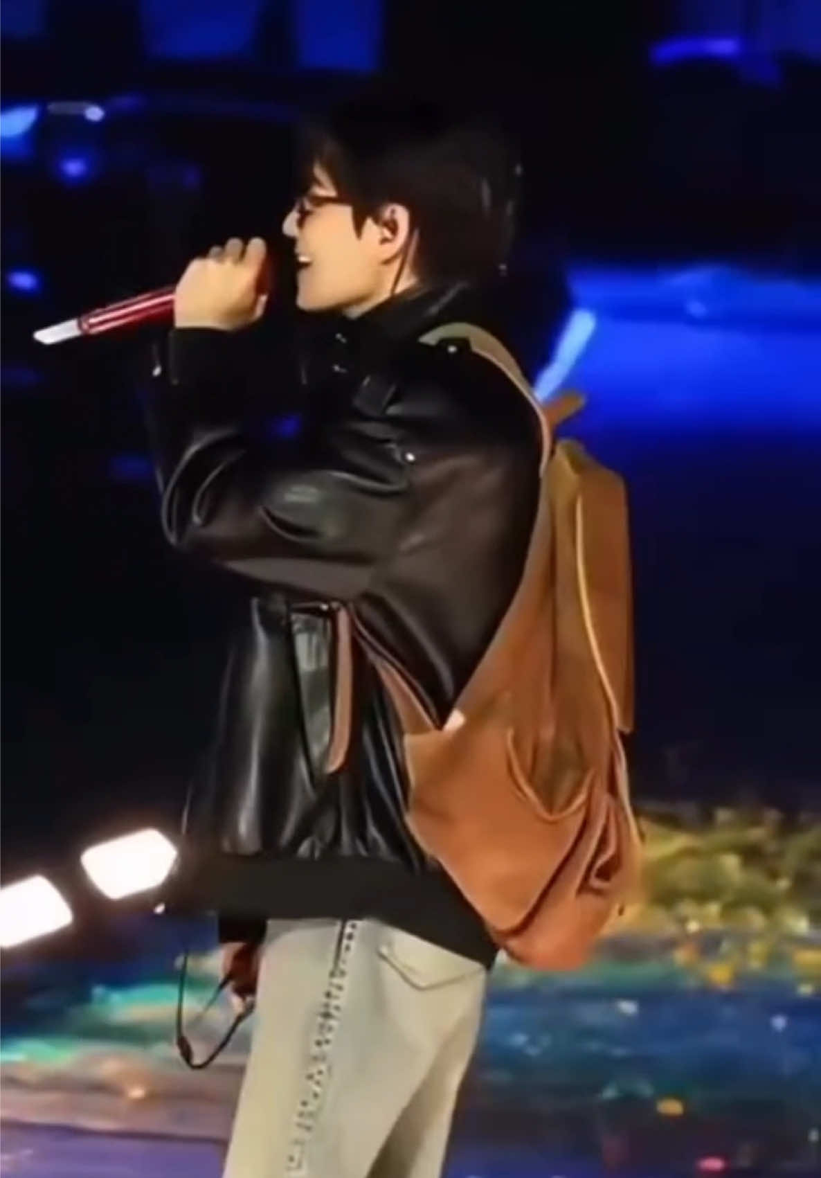 💚💫 #v #taehyung #btsarmy #xuhuongtiktok 