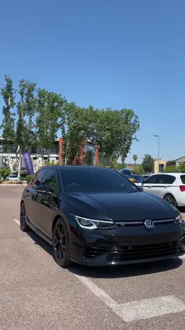 You can’t go wrong with a Golf🎱R in this economy #germancars #golf8r #sandton #carspotting #VW 