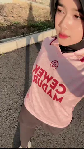 Absen yang dari madura🫶🏻 #madura #stadionpamekasan #maduraunited 