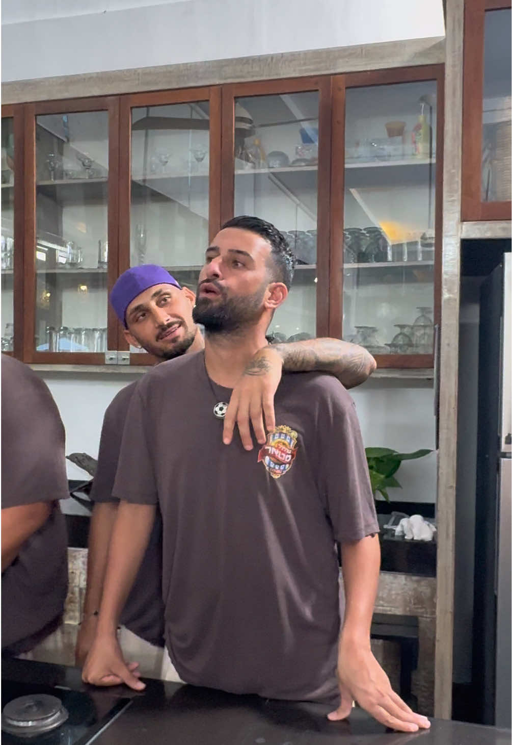 אין לי כוח לכל המעמיסים האלה…@ארז איסקוב העמוד הרשמי @lironofir 