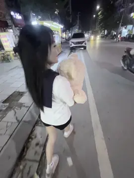 Về nhaa voi me😗#hongnhhi 