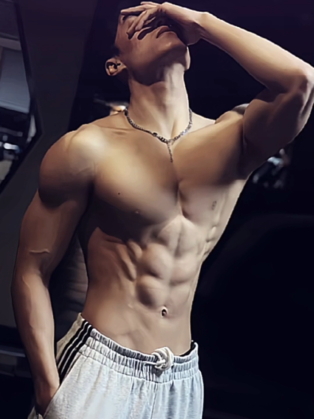 😋😋 #yunzhan #handsomeboy #sixpackabs #douyin #CapCut 