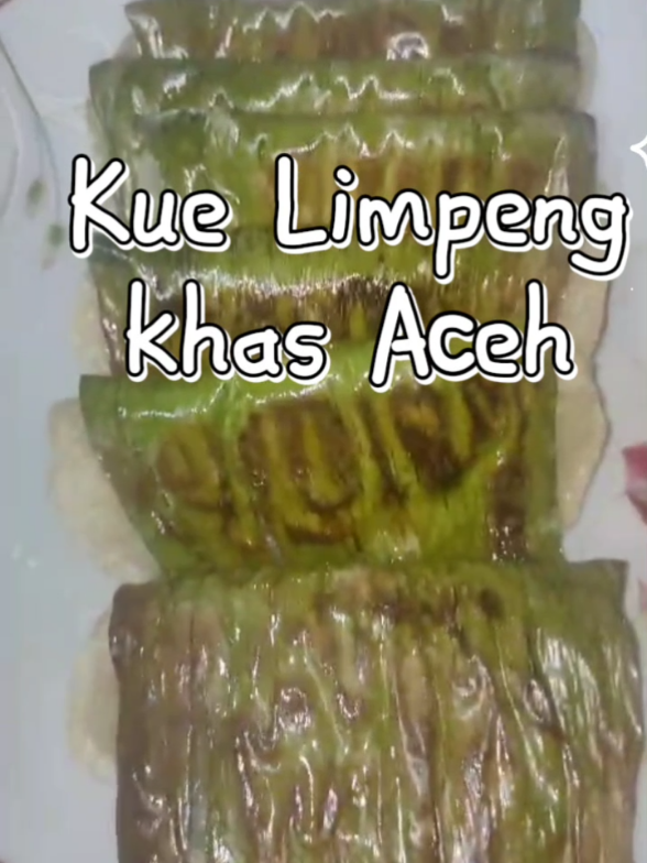 Kue Limpeng Khas Aceh versi ulon tuan  - tepung ketan - sedikit garam - air secukupnya  Isiannya - Kelapa - Sedikit garam - Gula pasir - vanili - Daun pandan - sedikit air kalau versi saya, kelapanya dimasak hingga air menyusut Untuk membungkus - Daun pisang - Minyak goreng (dioles) #Limpeng #kulineraceh #peunajohaceh #khasaceh #fyp 