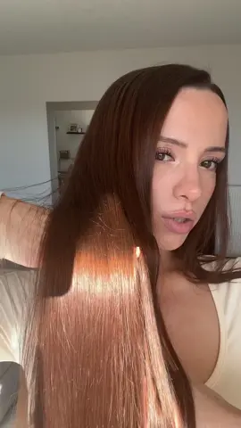 Des cheveux miroir avec le soin resurfaçant KÉRATINE MORPHOSE 😍  #BeautyCrewKeratinemorphose #Dessange #Keratinemorphose #haircare #glasshair @Dessange Paris 