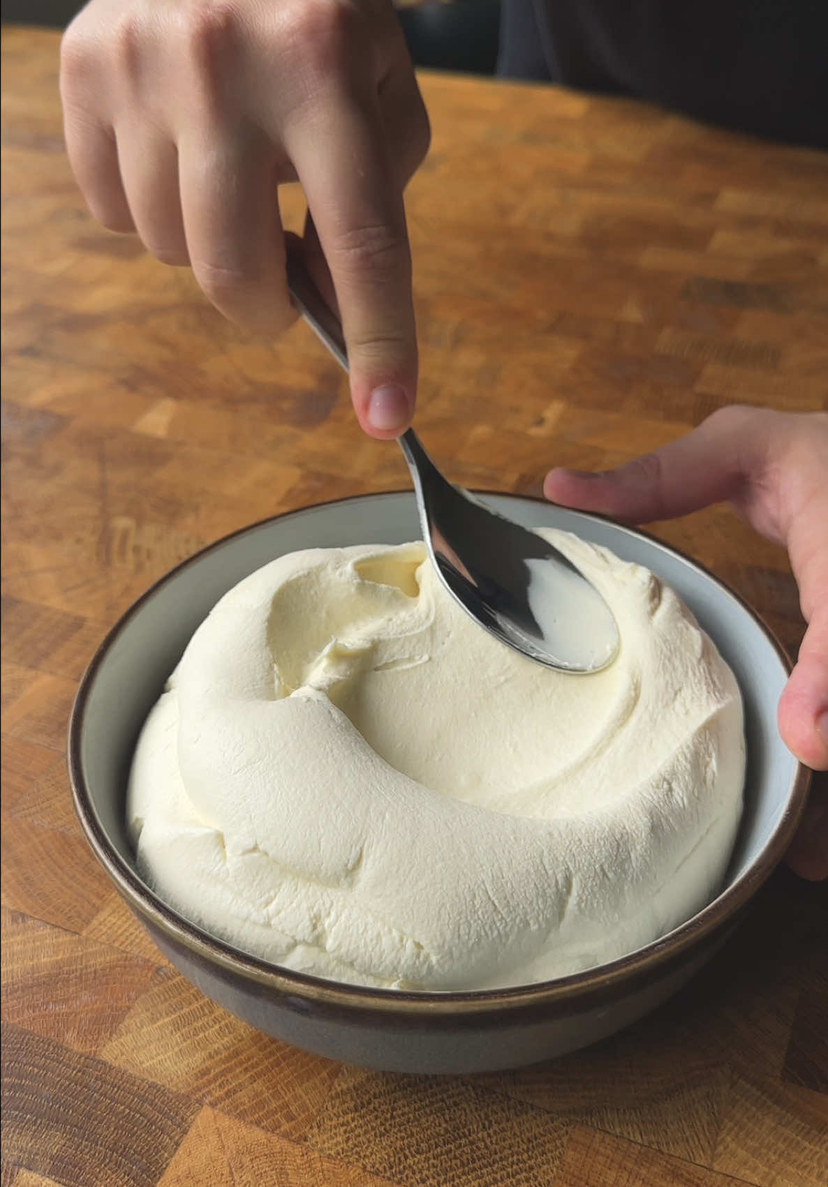 ⏲️ DIY COOKING, Day Twenty Nine: Mascarpone Cream… Mascarpone cream is a rich, velvety Italian cheese made from cream, known for its luscious texture and mildly sweet, buttery flavour. It’s smoother than cream cheese and has a subtle tang that makes it incredibly versatile in both sweet and savoury dishes. I love making it at home because the yield is incredible from the amount of pouring cream you use and it is just so much more cost effective. Most of the time mascarpone is incredibly hard to source as well so it’s such a great recipe to have in your back pocket if you get stuck. FOR THE RECIPE: Head to creamyconfusion.com.au (link in bio). . . . #diycooking #diyrecipes #DIY #mascarpone #mascarponecream