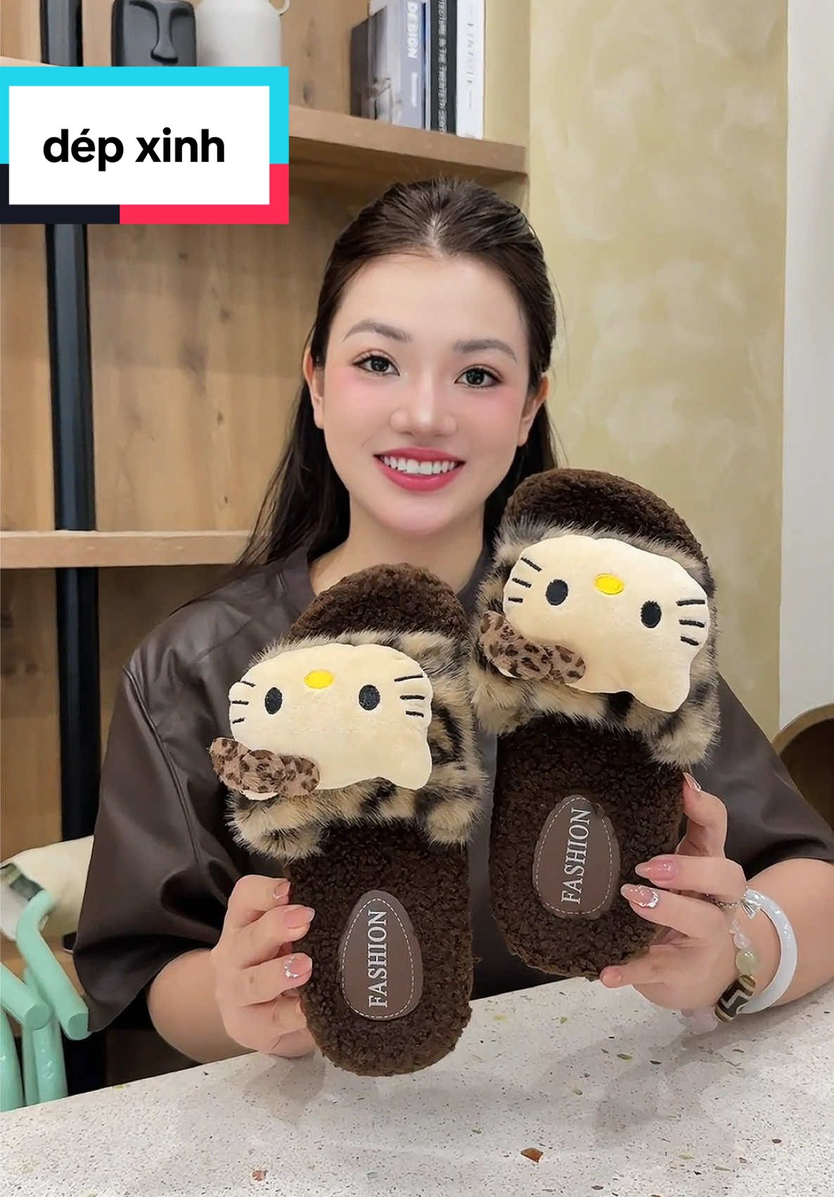 dép QC kity xinh #thoitrangnu #phukienthoitrang 