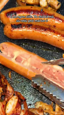 Coi nó đẫm lệ chưa kìa #xuhuongtiktok #xucxich #xucxichphomai #anvathottrend #mavin  