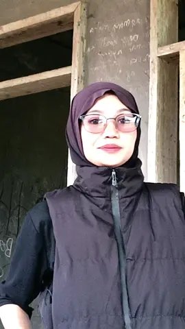 Don't say it yet because I'm afraid to love again