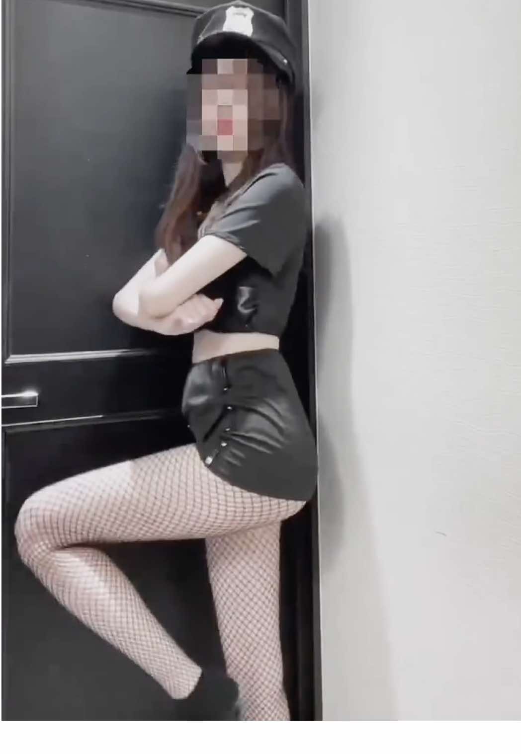 スカート想像以上に短かったඉ́  ̫ ඉ̀ #コスプレ #ポリス 