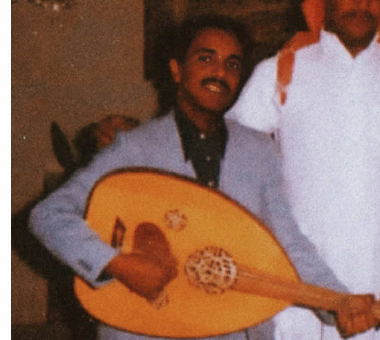 آه من فلب تولع بغالي - 💔❤️‍🩹. #عيسى_الاحسائي #عود #شعبي #جرح #🥀💔 