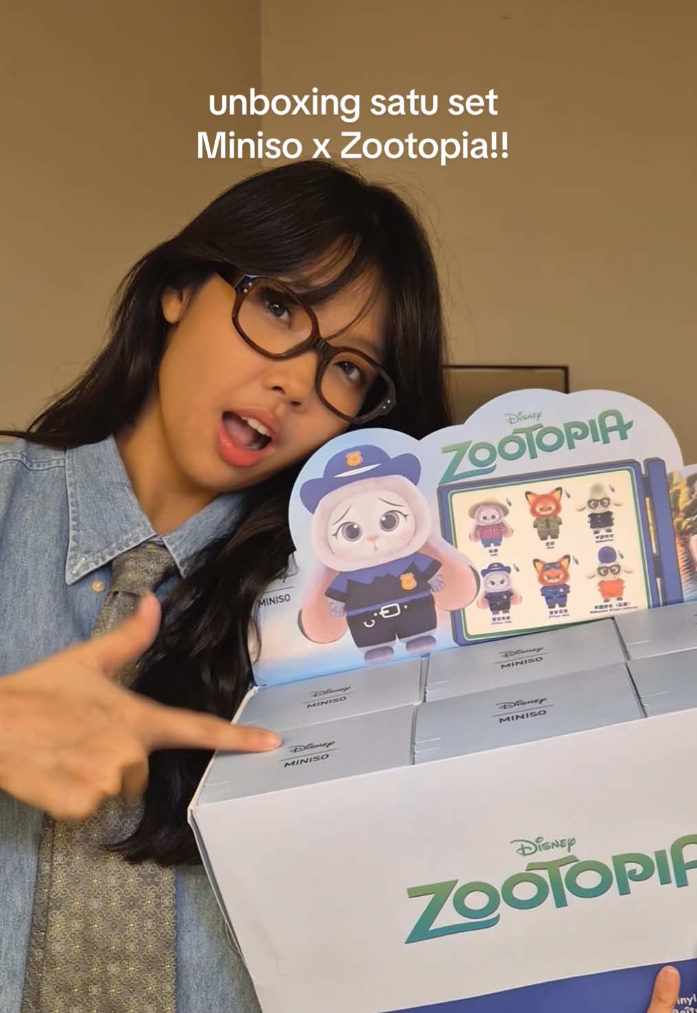 unboxing satu set blindbox Zootopia!! gemes banget 😭🫵 ril gaada yg zonk @minisoshopid @MINISO #blindbox #minisoindonesia2025 #minisozootopia #centralparkminiso #vinylplush 