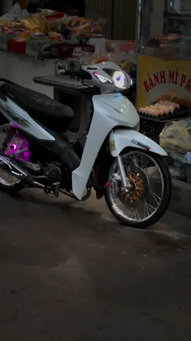 hôm trước a nào cầm nhầm biển em thì cho em xin lại với ạ😞🇻🇳#wave110izoneสุรินทร์🖤🇹🇭 #wave110 #wavedokieng✈️ #viraltiktok #xuhuong 