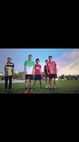 sabay sa trend #footballtiktok #football #fyp #trend #athlete 