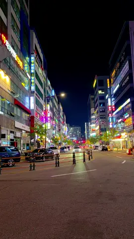 con duong dài  mà  ta vẫn di