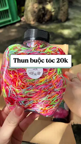 Có màu đen với size lớn hơn nữa. Miễn ai có tóc là xài được nha mấy bà 😂😂 #xuhuong #lamhongphan #thunbuoctoc #buoctoc #phukientoc 