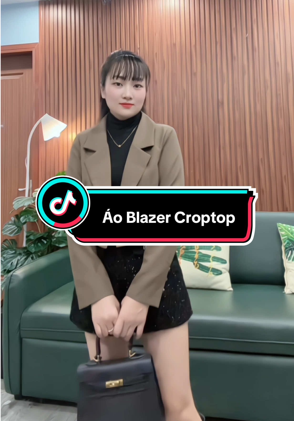 Áo Blazer Croptop dễ phối đồ đi làm, đi chơi đều xinh #hottrend #thoitrangnu #aoblazer #xuhuong 