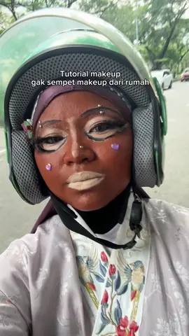 Kenapa sih gak sempet makeup terus 😭