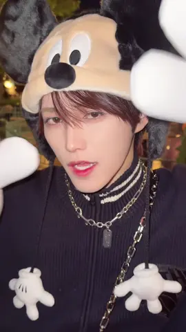 ディズニー来たけどハニーハントでも4時間待ちだった、、、