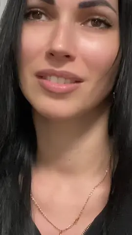 Никогда не знаешь, что ждет тебя впереди... Люби, береги все, что у тебя есть. Ведь в жизни все внезапно начинается и внезапно заканчивается....жизнь коротка, не упускай ее… живи, наслаждайся, ведь мы пришли в этот мир быть счастливыми#life