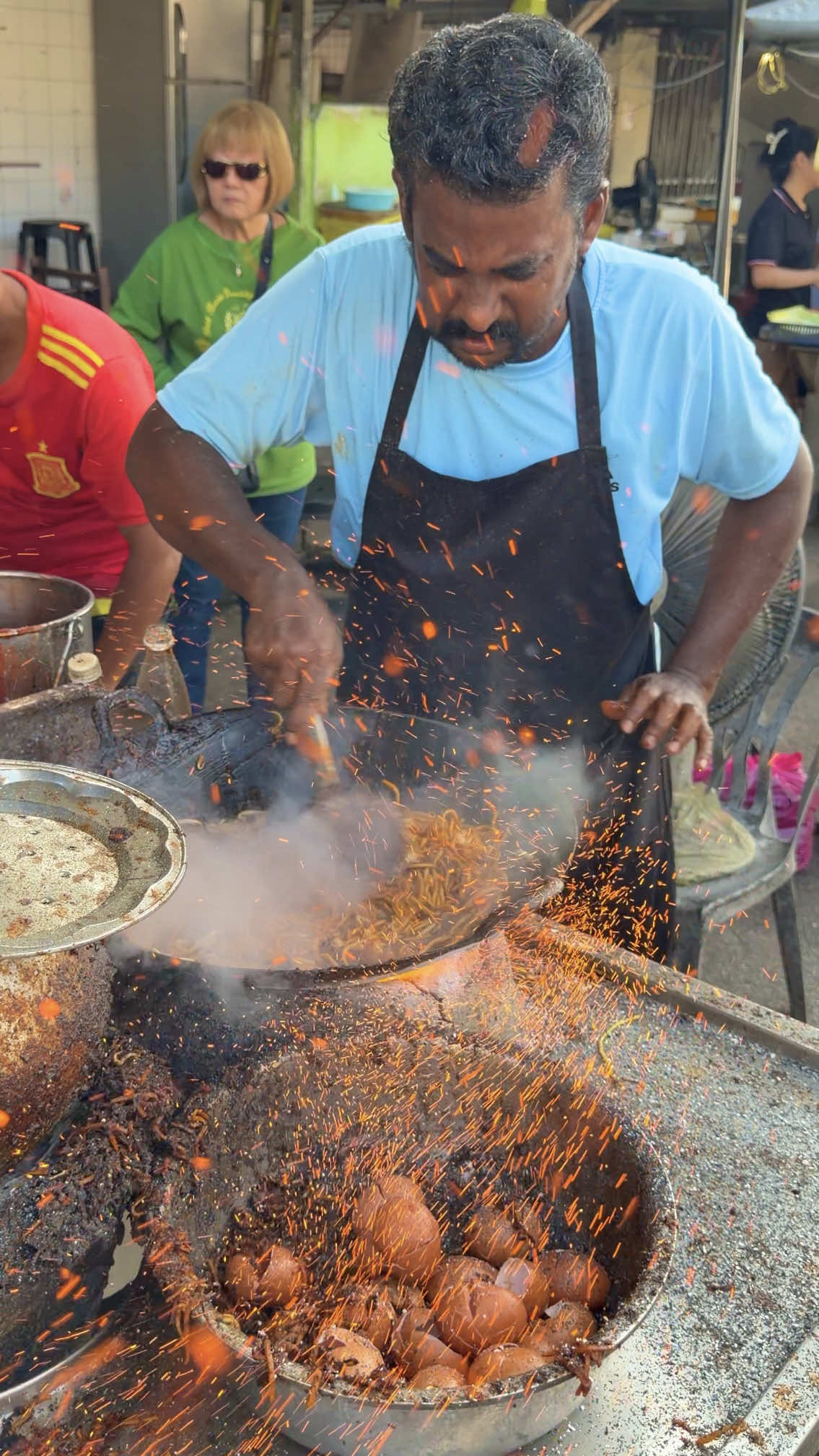 Super Busy Street Chef Cooking Spicy Fried Noodles Like a Pro 🔍 Business name  Hussain Mee Goreng And Mee Rebus 📍Address Jalan Penaga, Taman Jelutong, 11600 Jelutong, Pulau Pinang, Malaysia  💵 Price  RM 7/$ 1.70 USD