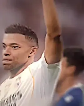 #كليان_مبابي🇨🇵 #فنيسوس_جونيور🇧🇷 #تصميم_فيديوهات🎶🎤🎬 #تصميمي 🔥❤️‍🔥#ريال_مدريد #كريستيانو_رونالدو🇵🇹 