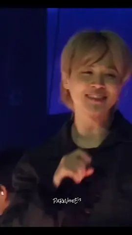 Dengan pesona yang menerangi malam, ketampanannya bersinar seperti bintang yang bersinar di alam semesta kita 🥺🥰🥰#jimin #parkjimin #jiminbiased #jiminedit #fypシ゚ 