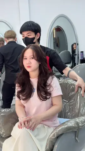 Mẫu uốn bug nì đang hót lắm ạ . Chị/e tham khảo nhé …#xhxhxhxhxhxhxhxhxhxhxhxhxhxhxhxhxh #vairal #uontocdep 