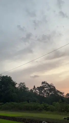 Monggo bosku 2001 srt lengkap plat b #rxkingindonesia #rxkingautomartkbm #rxkingkalimantan #rxkingmedan #rxkingstylepakguru 