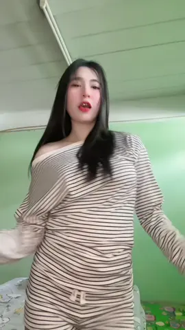 😂 #เสื้อผ้าแฟชั่น #เสื้อผ้าผู้หญิง #เสื้อแขนยาว #fyp 