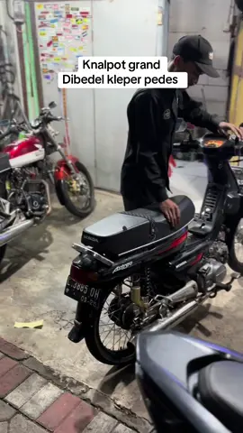 Bengkel setiap SENIN TUTUP Lokasi sidoarjo,Wa.085606098883, Toko oren Arissandi026  #cbnganjuk #cb100 #kleperimitasi #cbjatim #fypシ゚ 