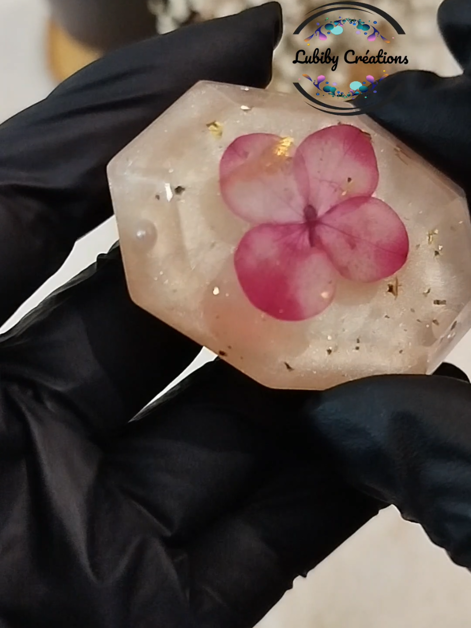 Quand @Jalane_official commente une de tes vidéos ❤️ Bon bah ma journée est refaite 😊 Alors ? Tu as deviné quel est ce nouveau projet ? #fyp #storytimetiktok #jalane #resine  #bonnehumeur 