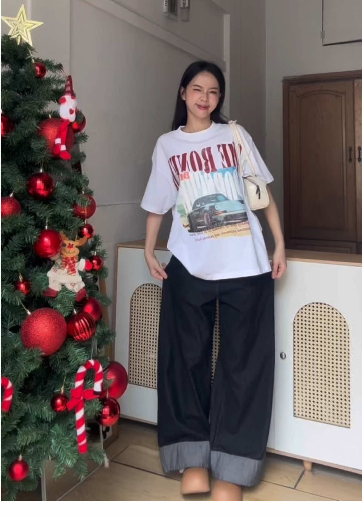 Áo boxy phối đồ xinhh rồi nè #1m68review #theroner #aoboxy #aothunboxy #aothunformrong 