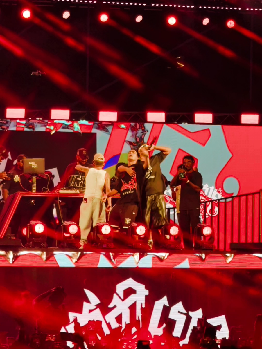 @Kyotto on stage, Maliya with the line “මූ තමයි මේක produce කරේ.” Big energy at Beheth Concert 💥 #beheth #kyotto #maliya #fyp #viral 