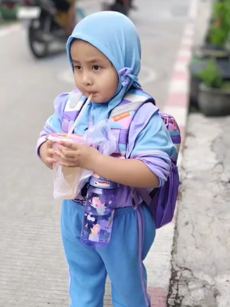 otw sekulah dulu ontie#bayilucu #anakcewe 