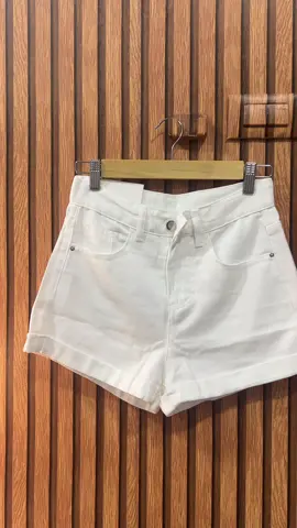 ขาวสวย#ยีนส์ #กางเกงยีนส์ #กางเกงยีนส์ขาสั้น #กางเกงยีนส์สีขาว 
