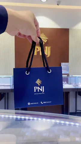 Trang sức vàng trắng PNJ #PNJ #xuhuong #trangsuconline #nhan #vangtrang 